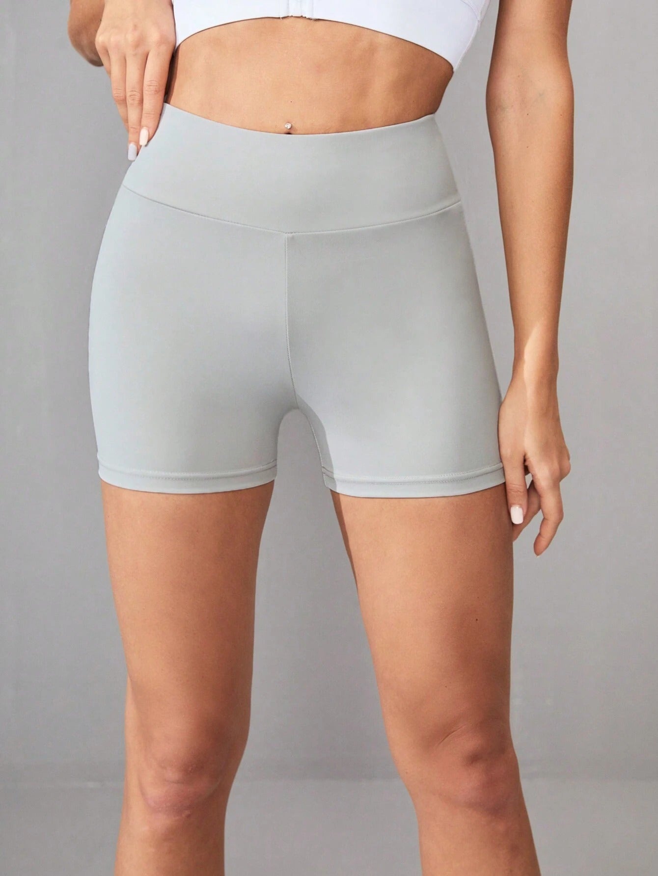 Nia Wide-waistband Flap Pockets Gym Shorts AECH ACTIVE